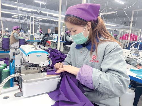 开局即奔跑 实干争春早——服装厂满弓发力抢开局