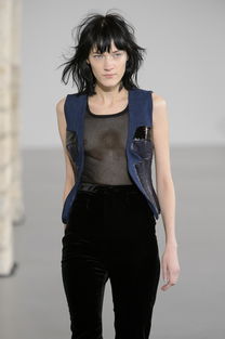 欧美风尚 以酷为帅，女性着装新境界